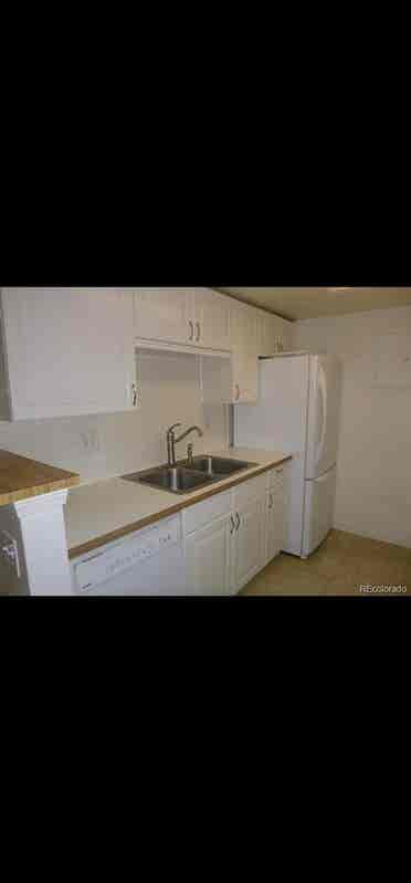 1 room available