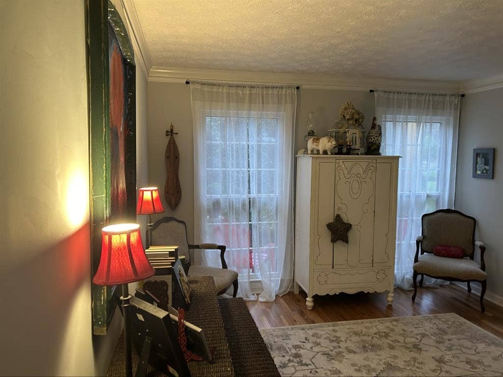 Roommate wanted