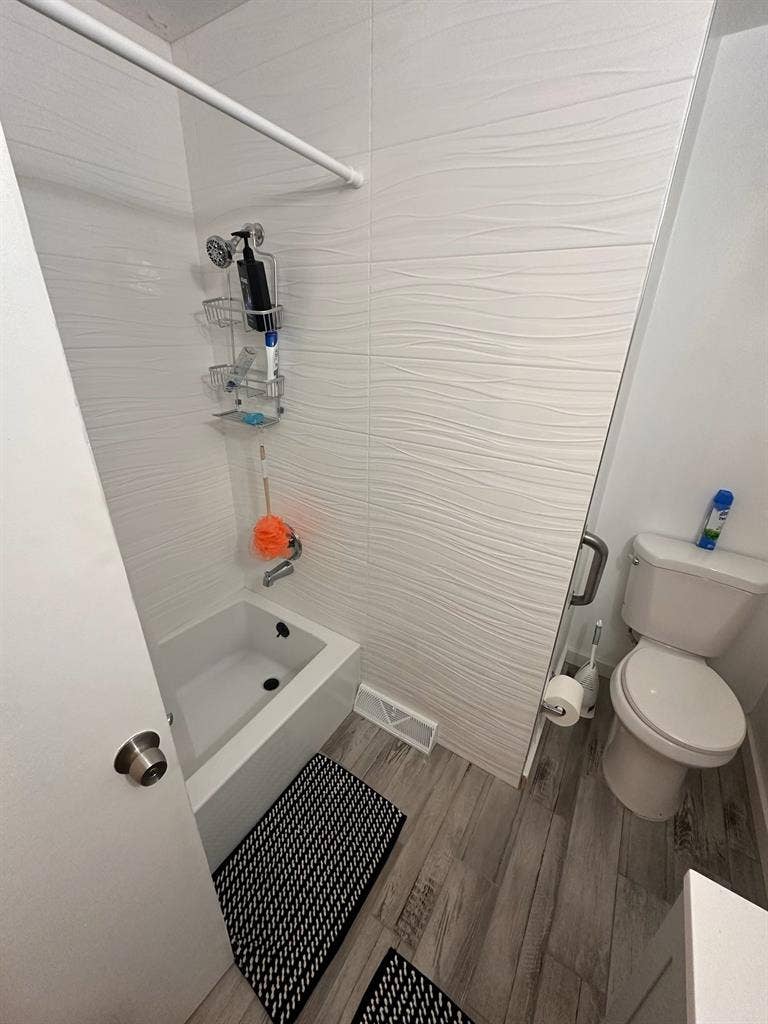 fully furnished room