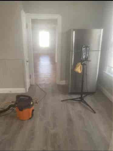 3bdrm newly revenorated apartment