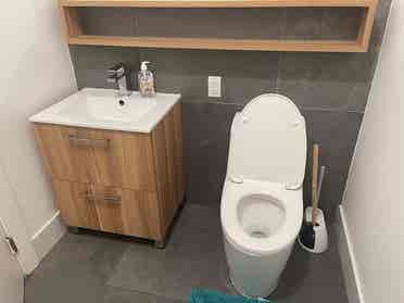 GREAT FOR SUMMER RENTAL