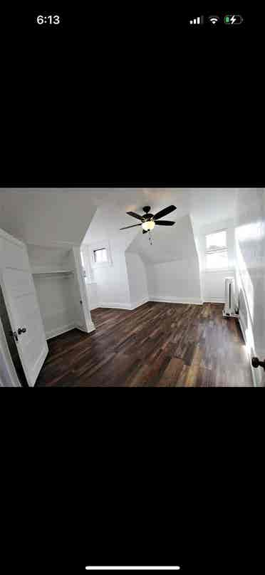 looking for roommate