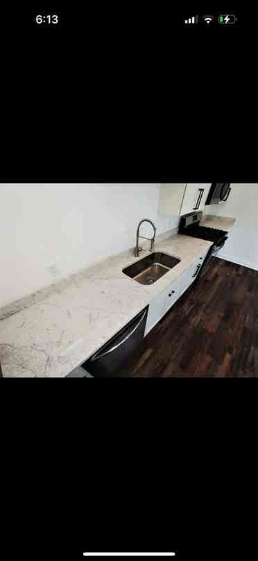 looking for roommate
