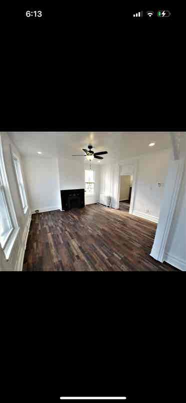 looking for roommate