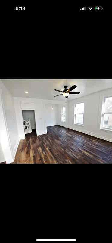 looking for roommate