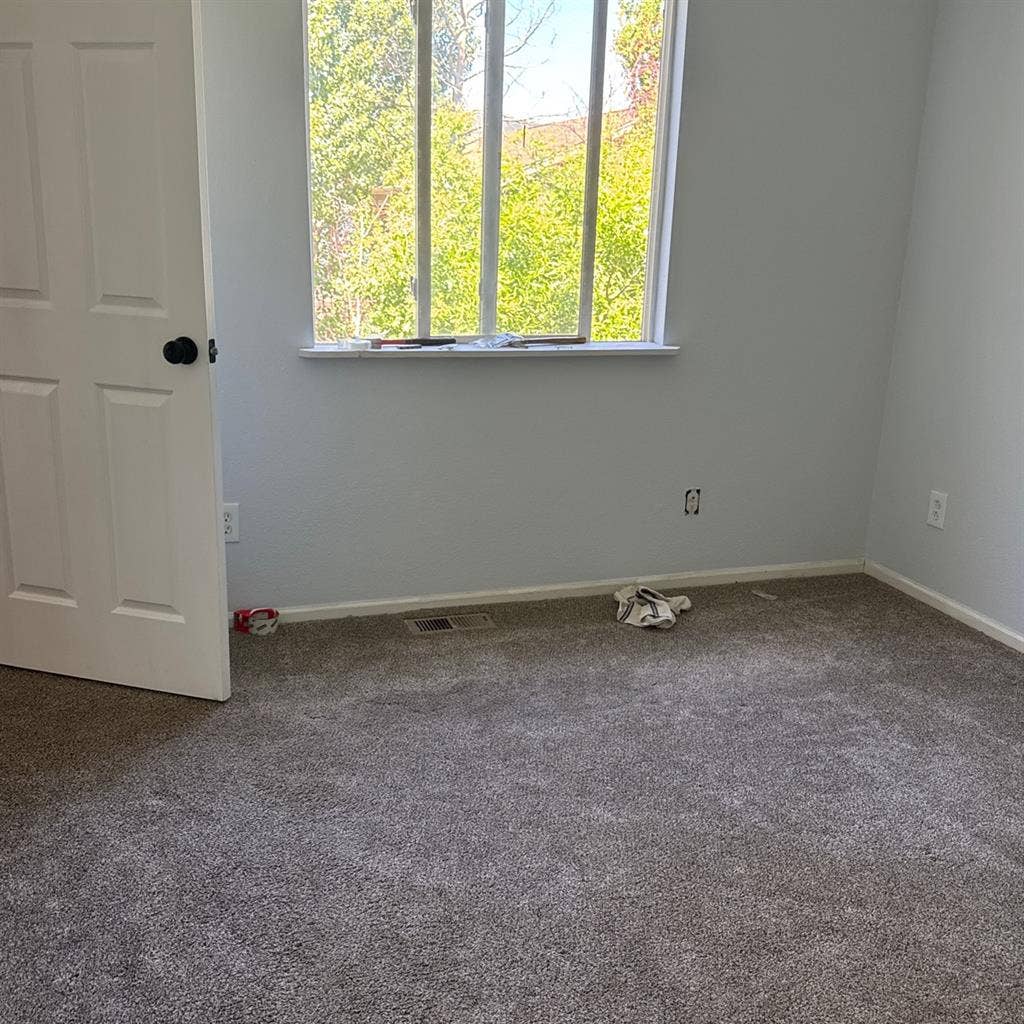 Room for rent in Monument Colorado.