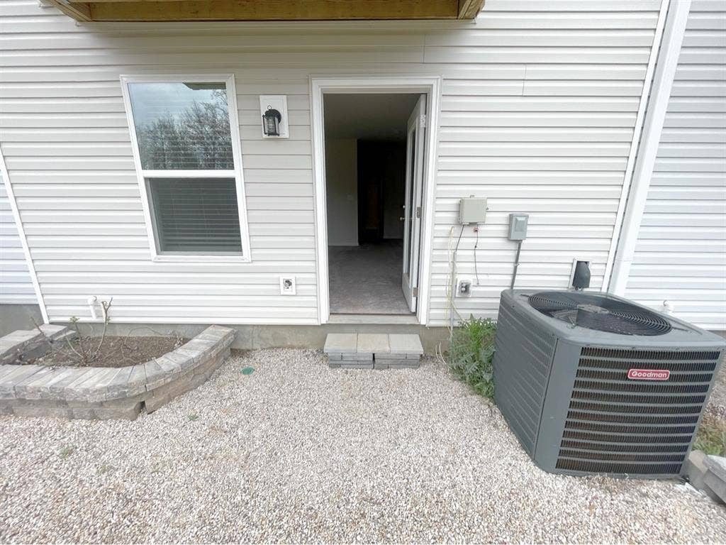 Wooded view modern town house