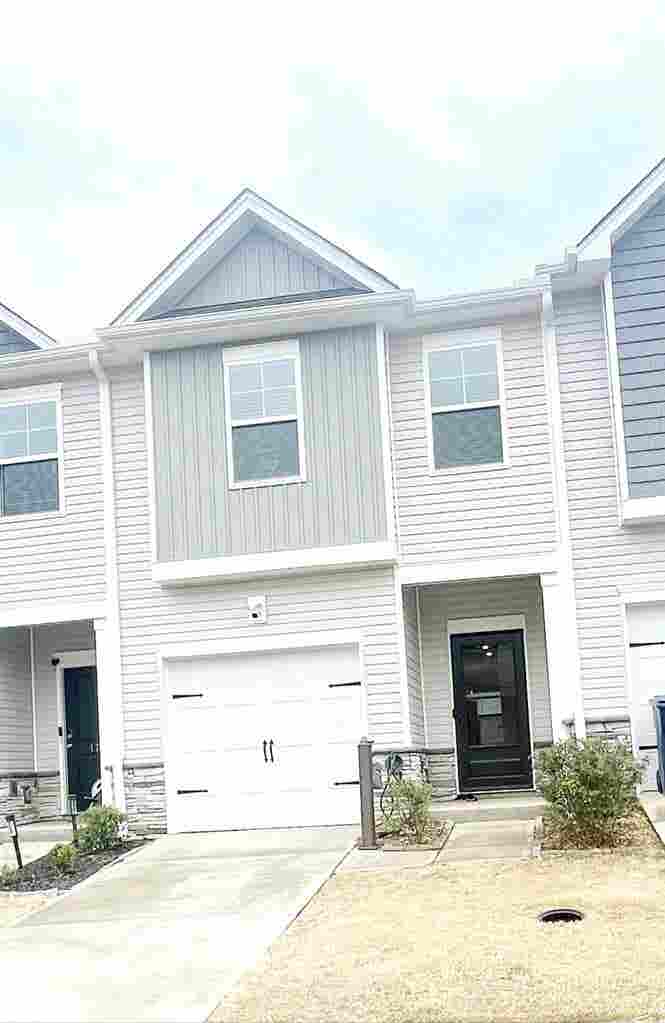 Wooded view modern town house