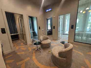 bathroom Apt