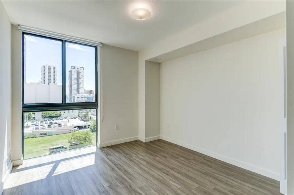 Bedroom and private bathroom