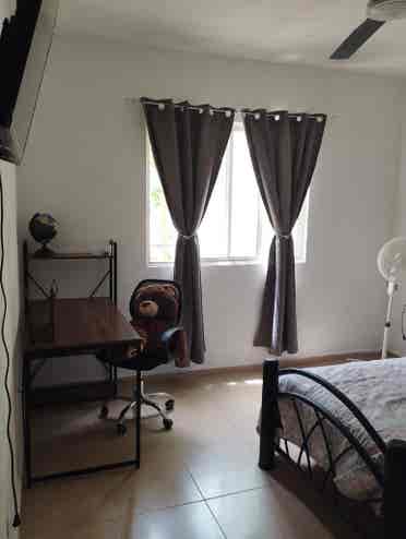 Habitación para estudiante mujer