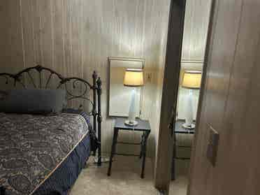Plant City,  ROOM   Close I -4,