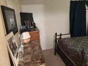 Plant City,  ROOM   Close I -4,