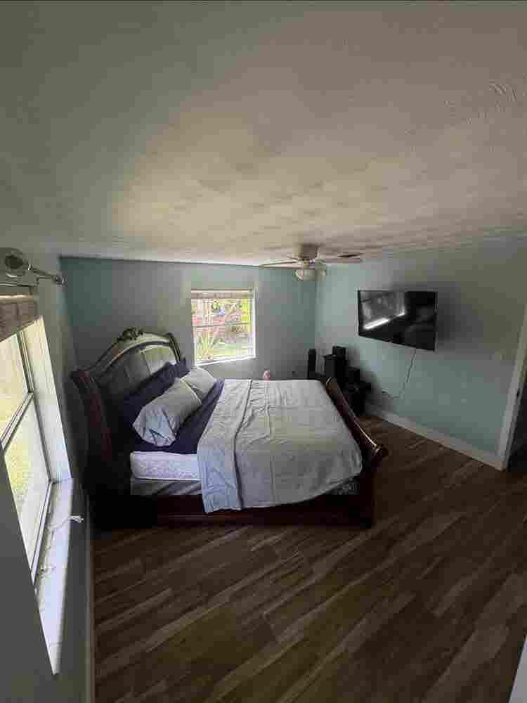 Looking for a reliable roommate
