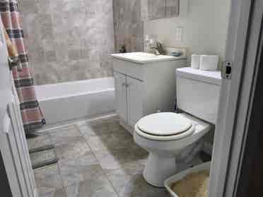 Marborough Room for rent