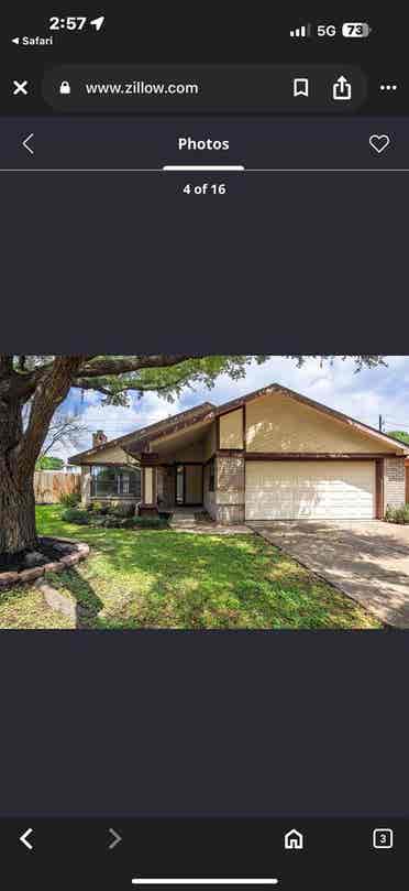 2 Roomates needed!