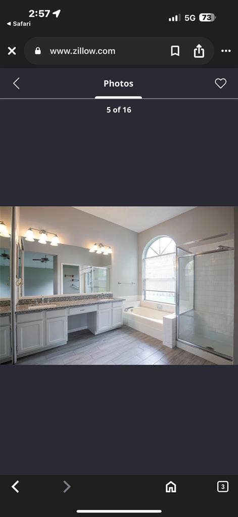 2 Roomates needed!