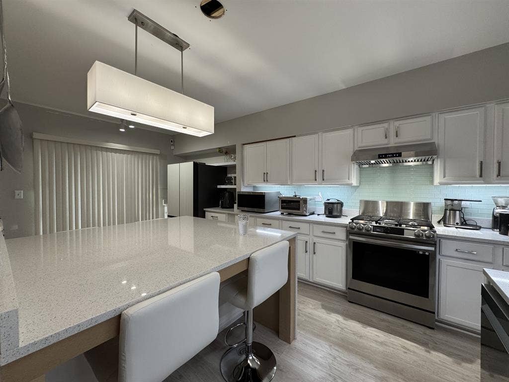 Fully Remodeled Luxury Townhouse