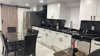 Furnished Room Near UH-Downtown