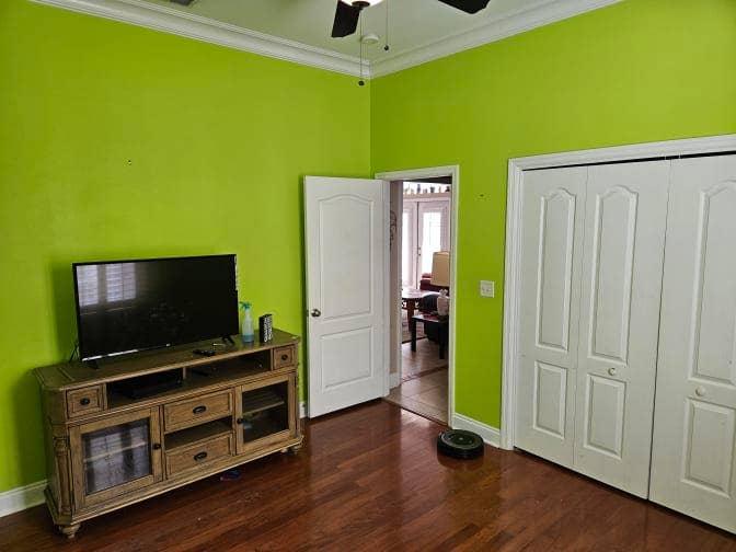 One room left to rent, /mnth