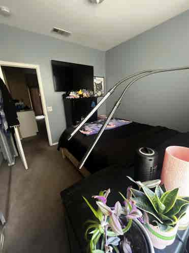 In need of 1 Roommate in Pomona :)