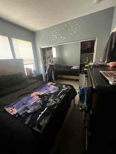 In need of 1 Roommate in Pomona :)