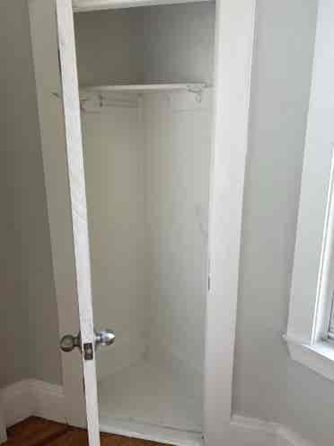 3 BEDROOM IN ROSLINDALE~FEMALE ONLY