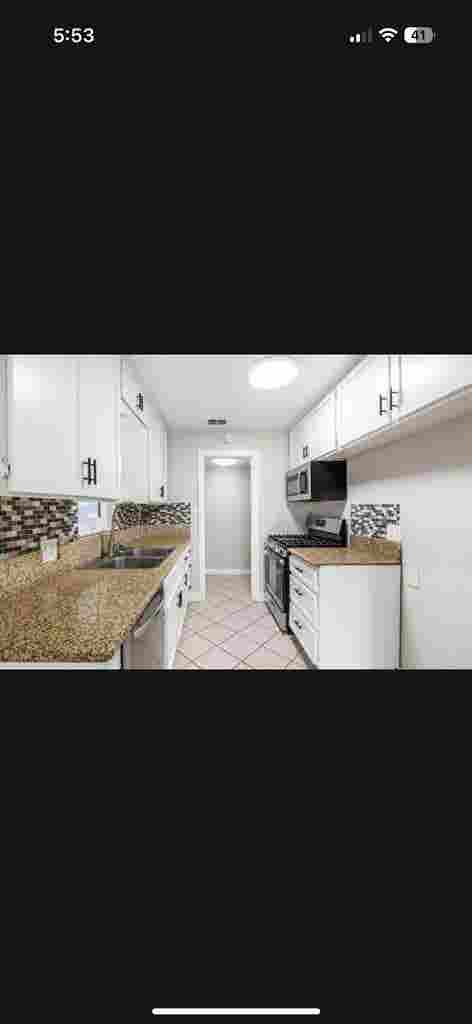 Looking for a roommate