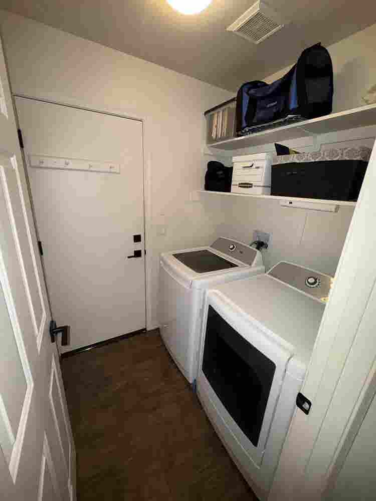 Room for rent Marana!