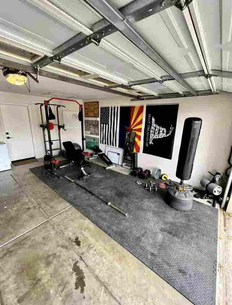 Room for rent Marana!