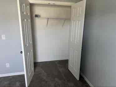 Looking for a laidback roommate!