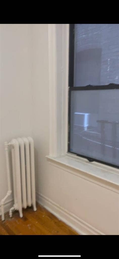 ROOM FOR RENT IN MCGINLEY SQUARE