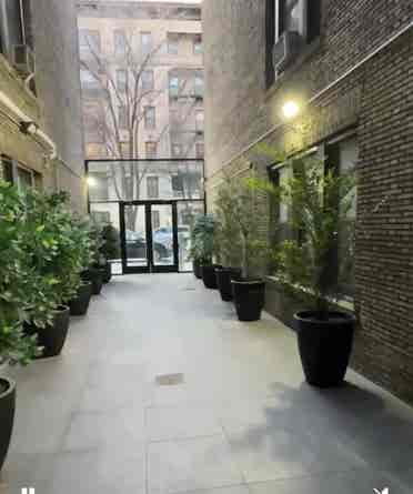 Room avail b elevator
/laundry
