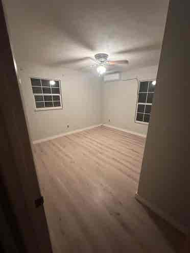 Looking for roomate.