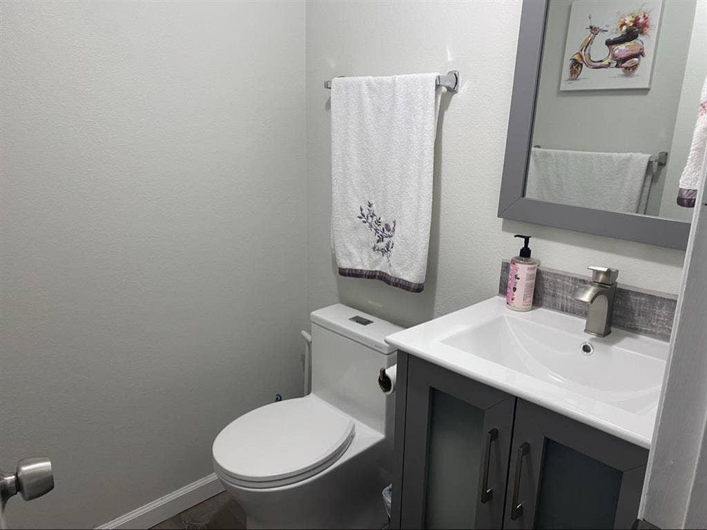 Furnished room for rent!