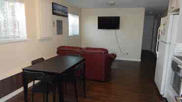 Roommate wanted: br suite