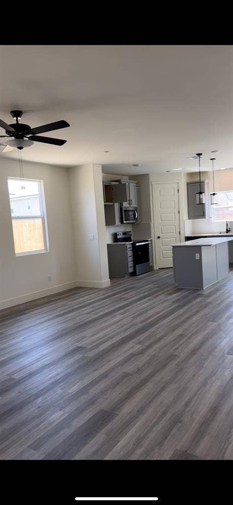 Bedroom & Private Bathroomm