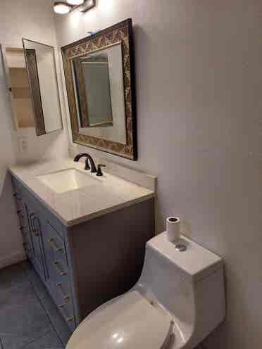 ROOM FOR RENT WITH PRIVATE BATHROOM