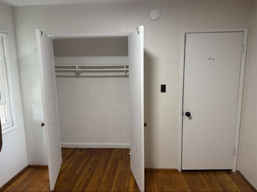 Cozy room in Lakewood