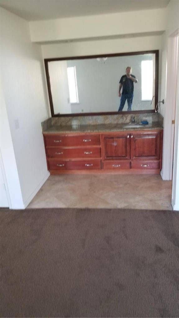 Big Master bedroom for Rent 😍