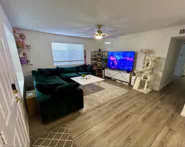 Private Room - Util & Maid Included