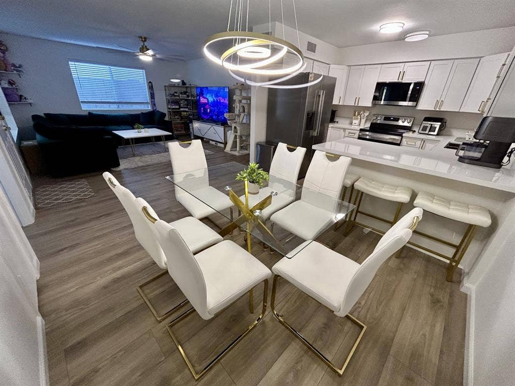 Private Room - Util & Maid Included