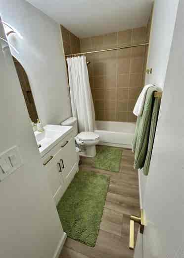 Private Room - Util & Maid Included