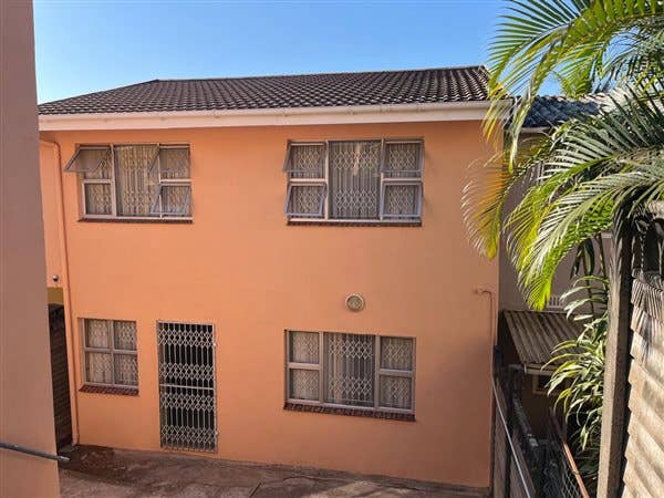 2 bedroom house 1 bedroom to rent
