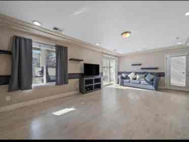 1 Room Available, Awesome House