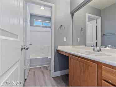 Room near Southern Hills Hospital
