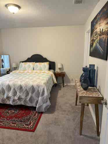 Looking for a Clean and Quiet Home!