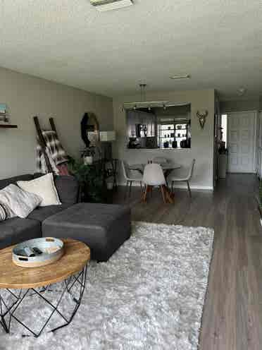 Beautiful townhouse sublease