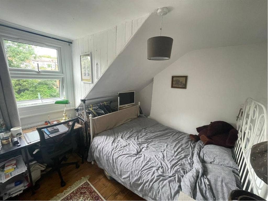 Double room in Archway.