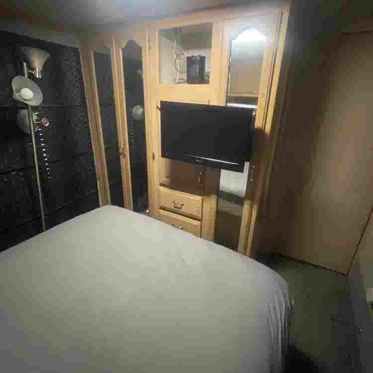 Private room for Rent